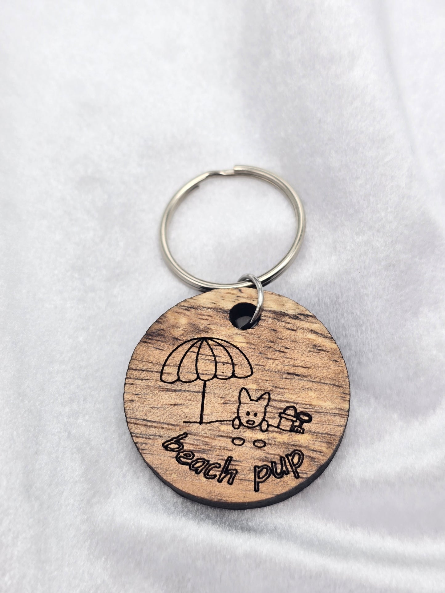 ๐๏ธ๐พ Beach Pup Keychain 1