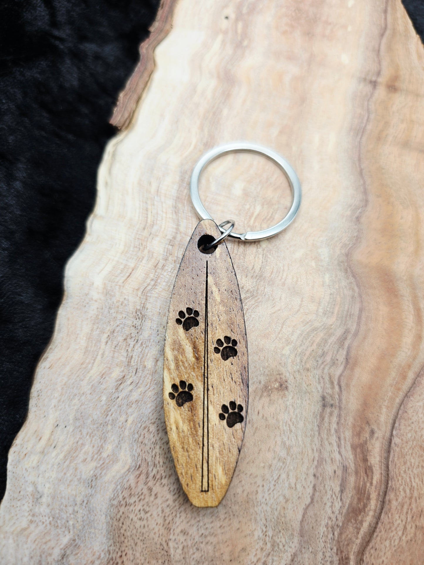 🏄🐾 Paw Surfboard Keychain